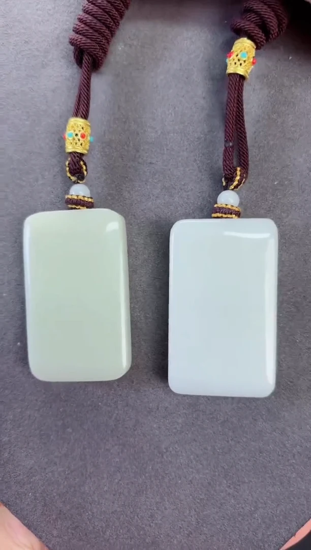 和田玉精品白玉无事牌暖白吊坠配挂绳【多样性发一件】约50×30×10mm