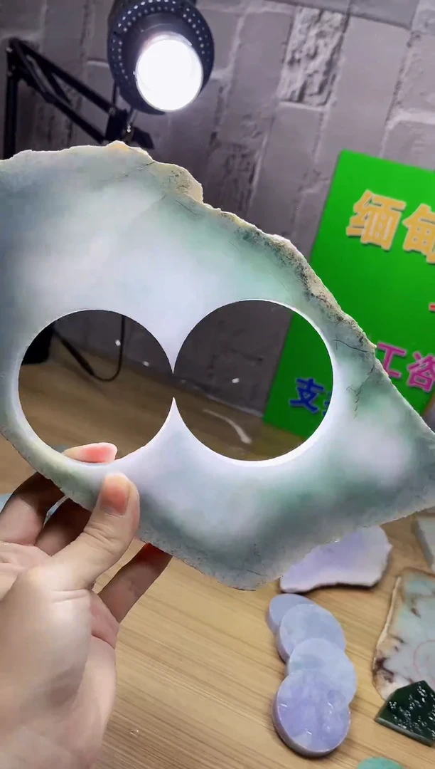 翡翠未镶嵌颈饰天然翡翠A货608