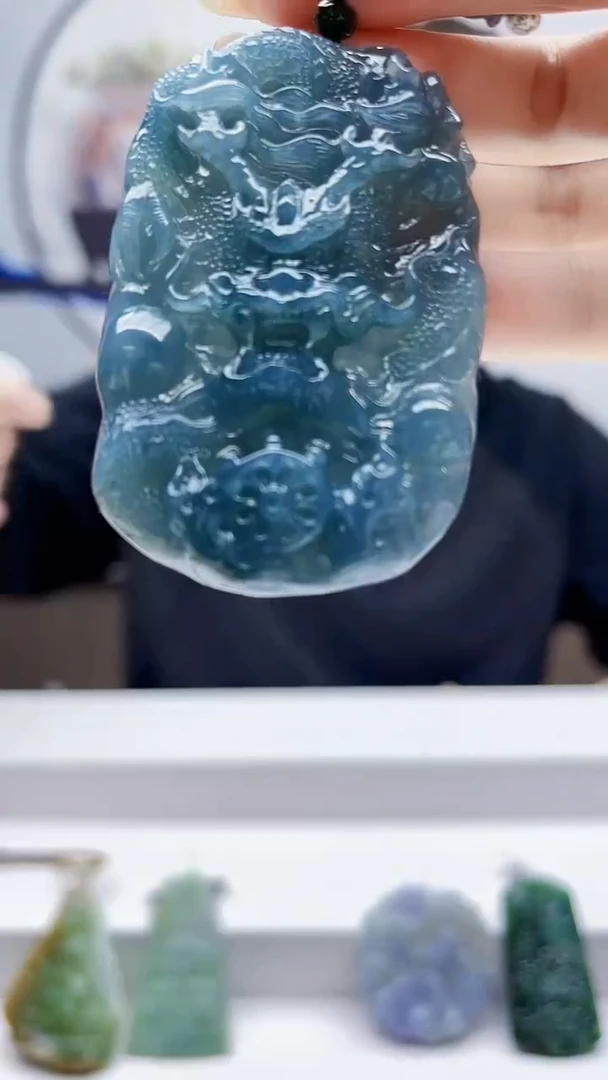 未镶嵌定制翡翠毛货挂件22