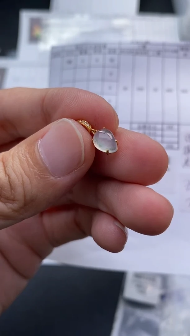 18K金镶嵌挂件翡翠不退不换 无鉴赏期