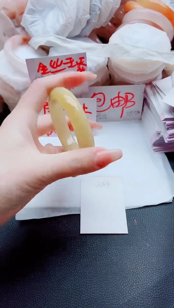 【闪购商品】石英质玉手镯未镶嵌K264-57-58