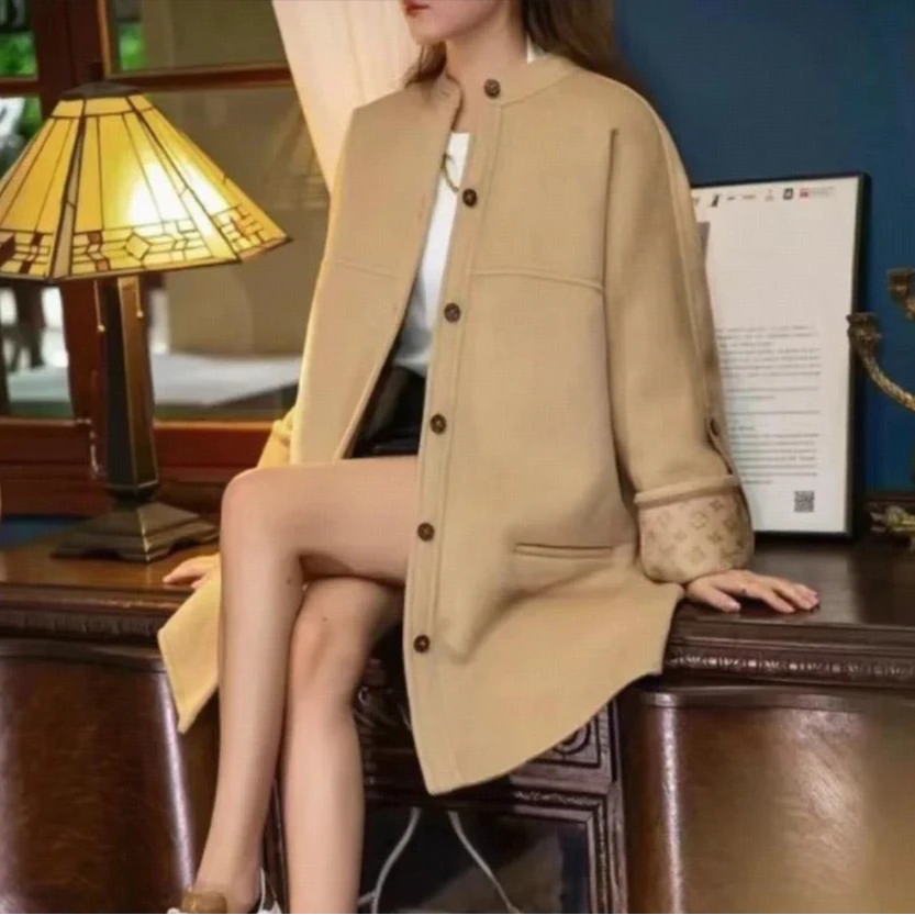 全新未使用 LOUIS VUITTON PARIS 排扣内里满印大衣外套/42