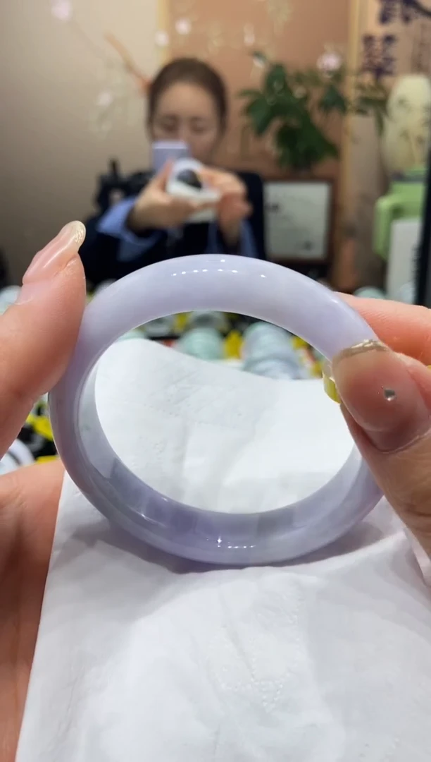 【闪购商品】翡翠手镯未镶嵌58圈口