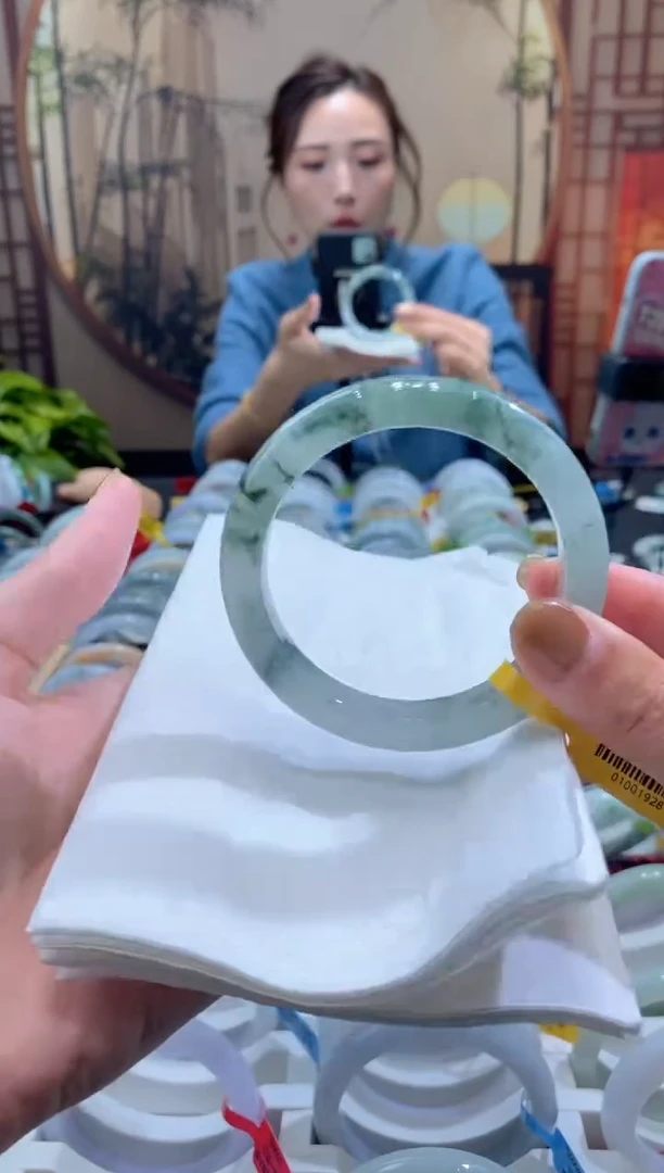 未镶嵌手镯翡翠000073205