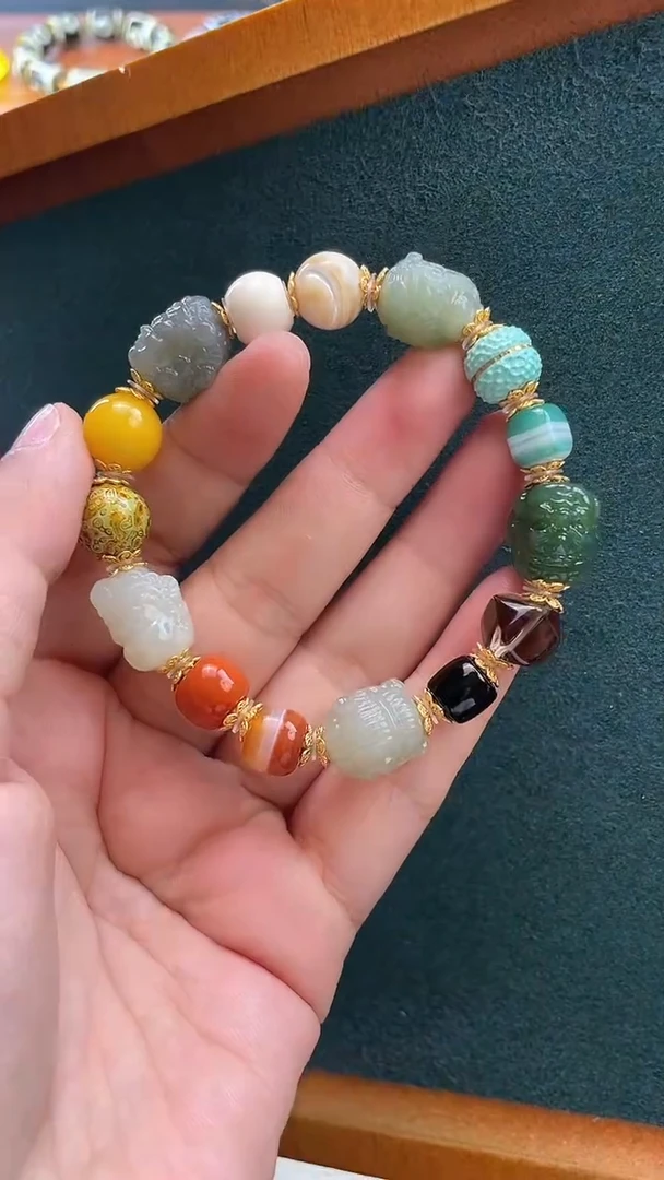 和田玉未镶嵌手链           1