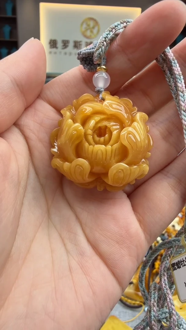 琥珀颈饰未镶嵌317秒拍号 假一罚三
