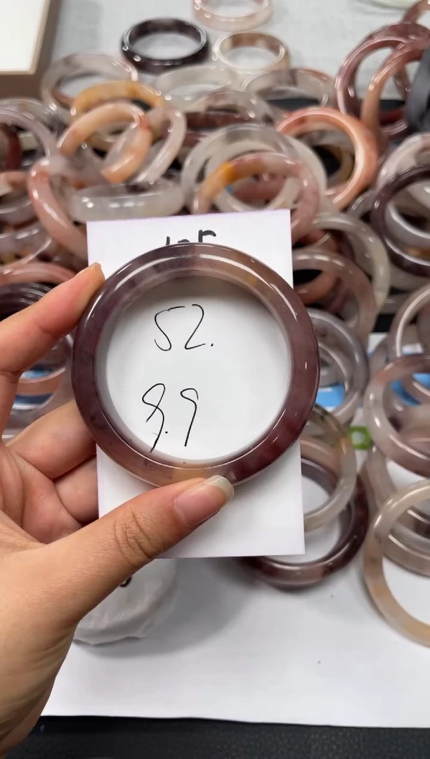 未镶嵌手镯石英质玉105