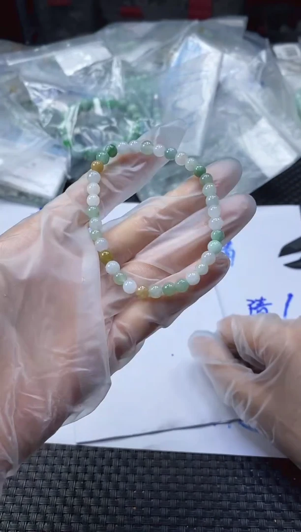 未镶嵌定制翡翠天然缅甸A货翡翠，拍一发一