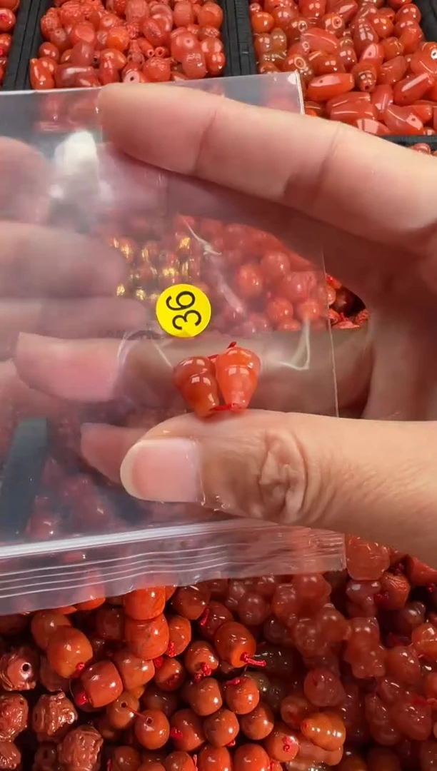 【闪购商品】南红玛瑙颈饰未镶嵌1