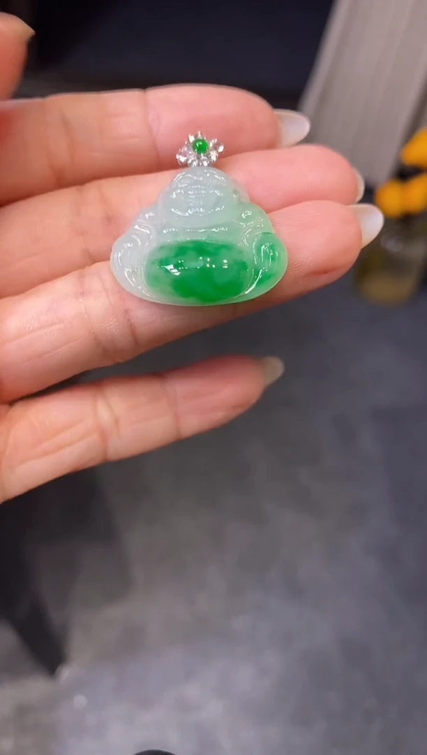 吊坠(不含链)18K金镶嵌翡翠弹****星佛公