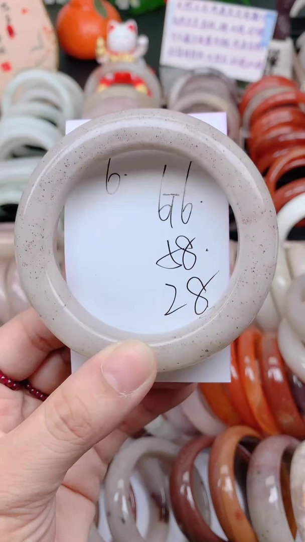 石英质玉手镯未镶嵌676