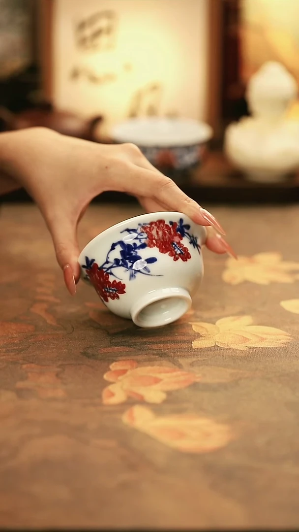 M203/东客/陶瓷釉里红紫藤花压手杯