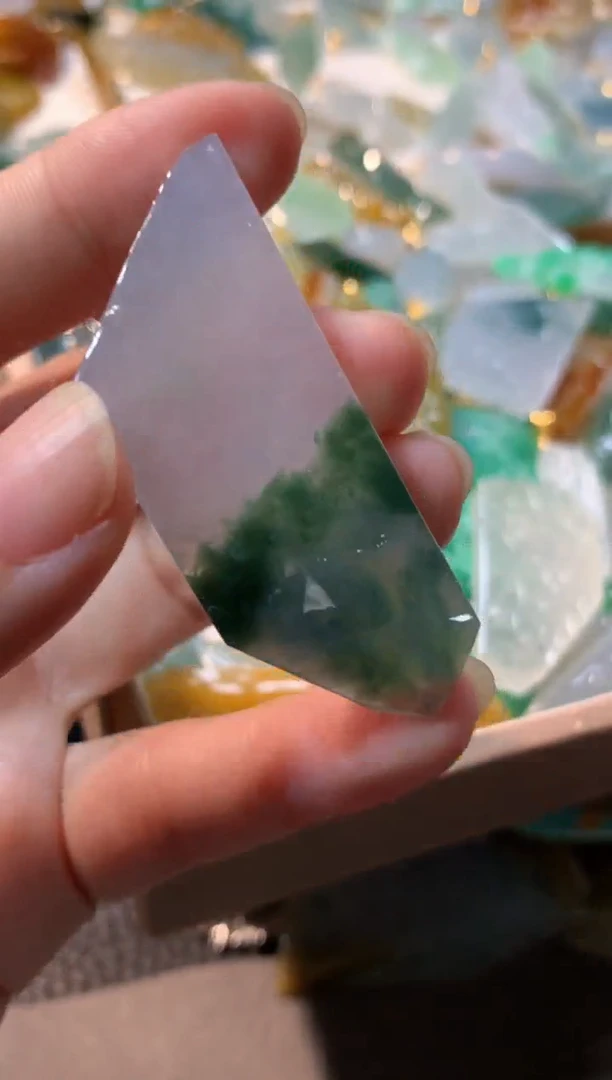 吊坠(不含链)未镶嵌翡翠吊坠