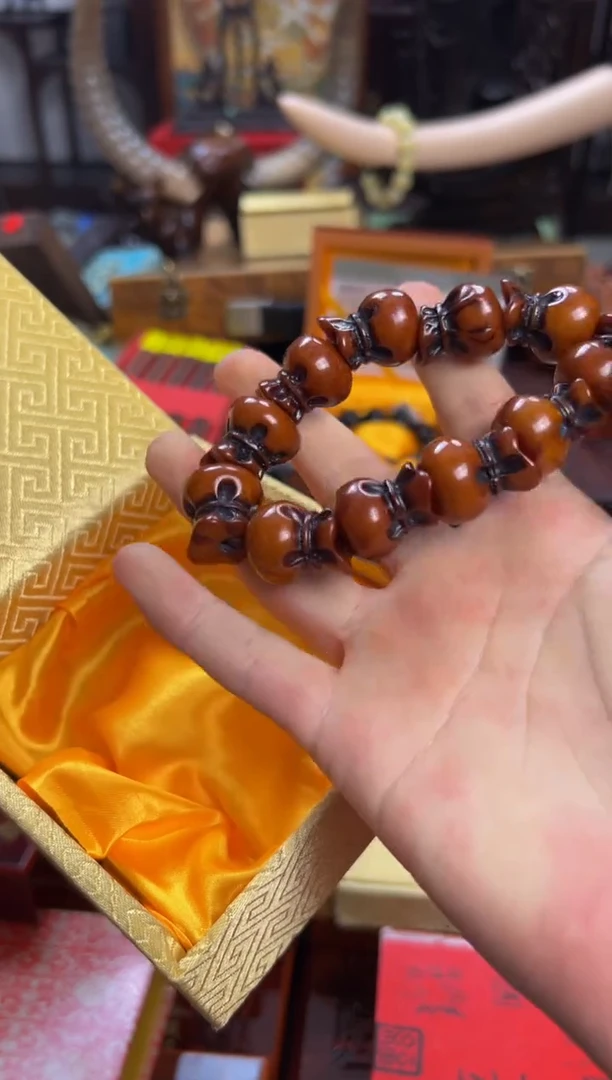 【闪购商品】蜜蜡裸石未镶嵌———————————