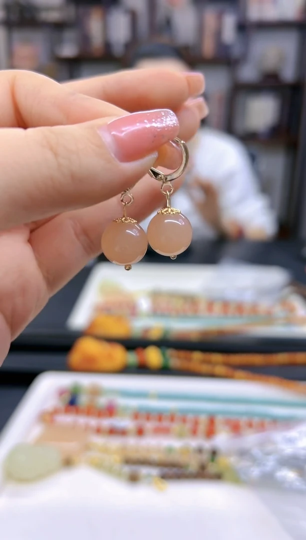 【闪购商品】和田玉耳饰14K金镶嵌E671