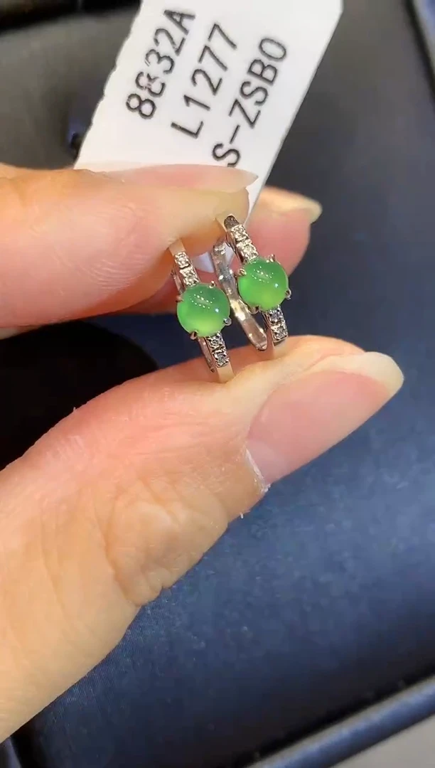 翡翠18K金镶嵌耳饰L1277多样性发其一