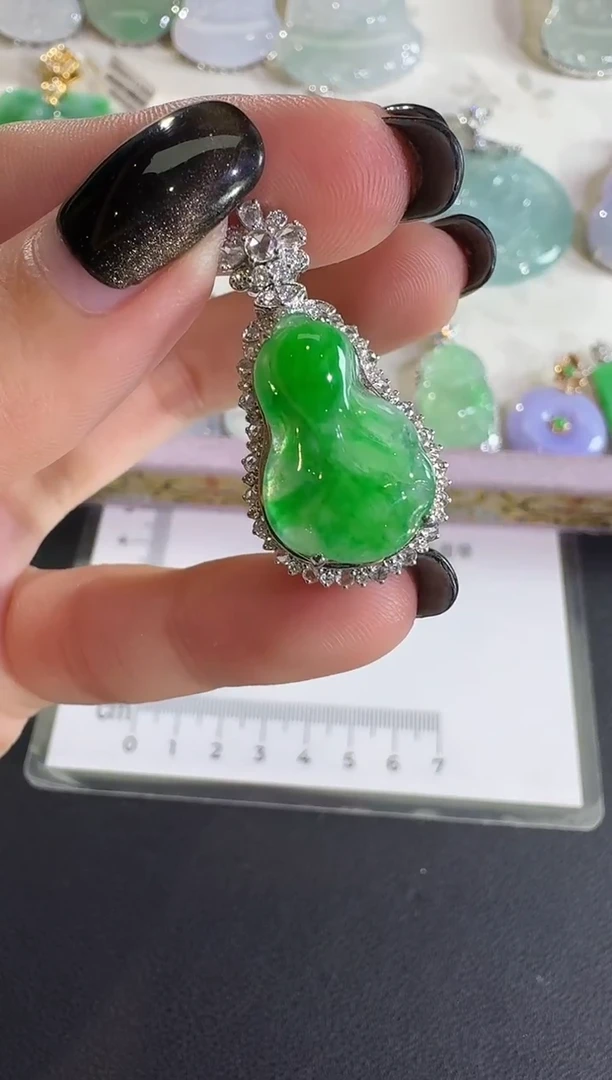 吊坠(不含链)18K金镶嵌翡翠【源头工厂】钻石镶嵌