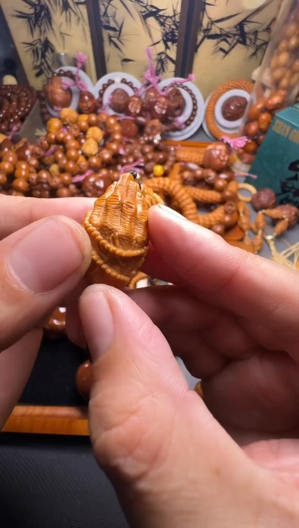 手串橄榄核九龙观音脖挂