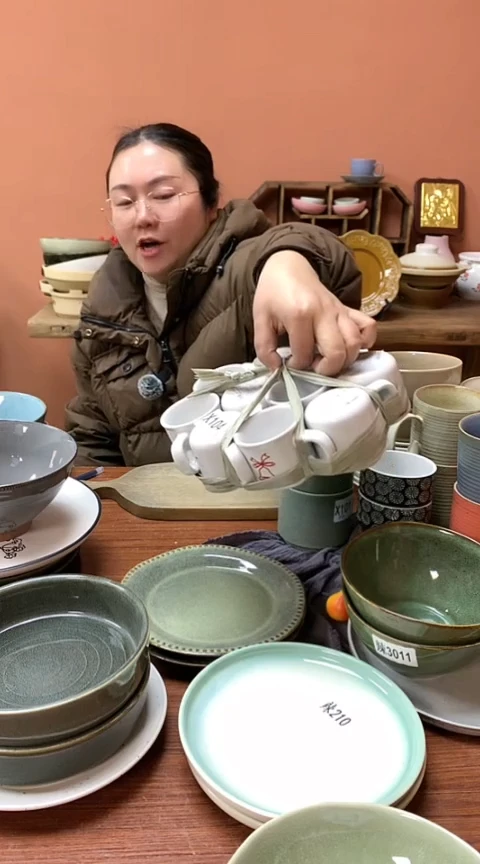 【闪购商品】碗X104 陶瓷杯子十个1111