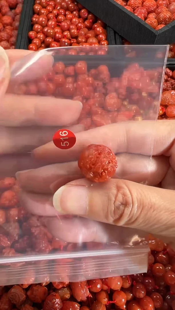 【闪购商品】南红玛瑙颈饰未镶嵌1