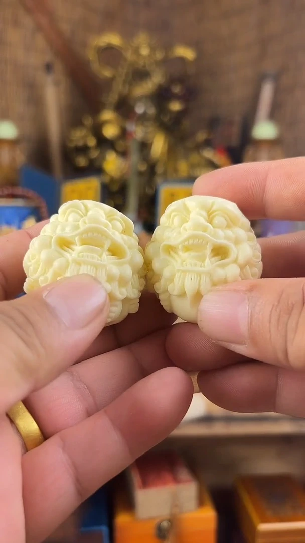 滴血莲花菩提吊坠所见即所得