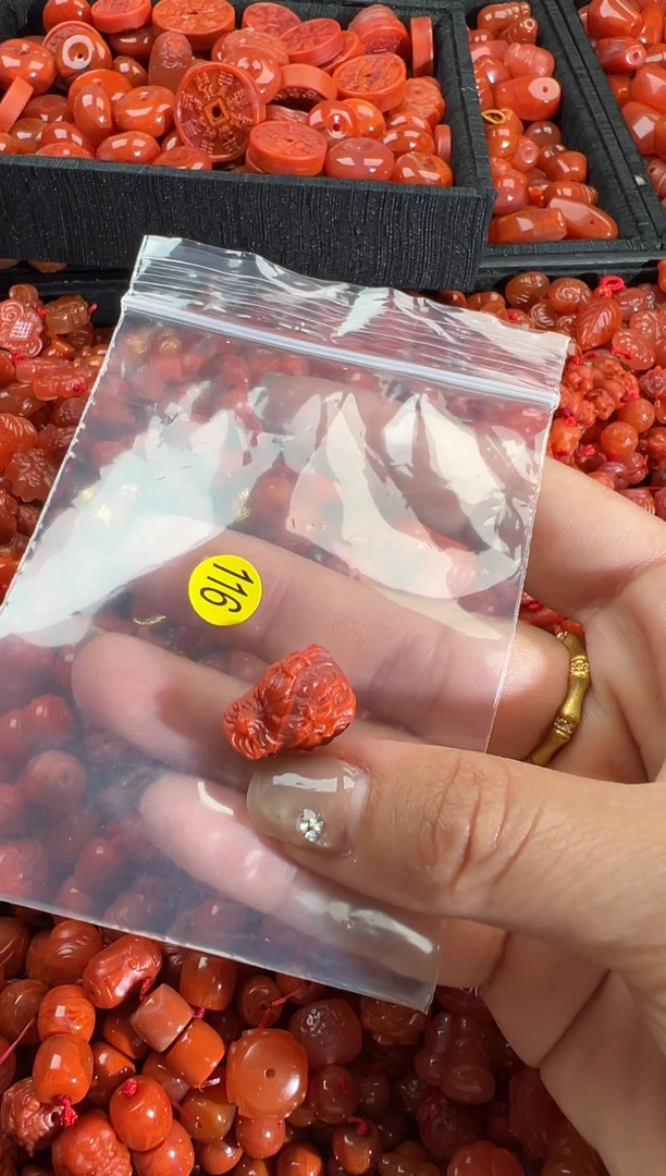 【闪购商品】南红玛瑙颈饰未镶嵌1