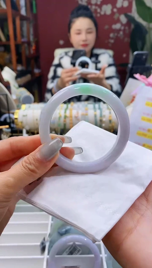 【闪购商品】翡翠手镯未镶嵌97白底青5657/12.0*9.2