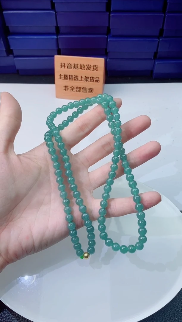 翡翠未镶嵌颈饰1111111111