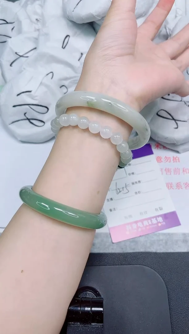 石英质玉手镯未镶嵌267-62