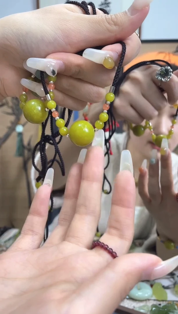 【闪购商品】岫玉吊坠未镶嵌多样性发货其中发一