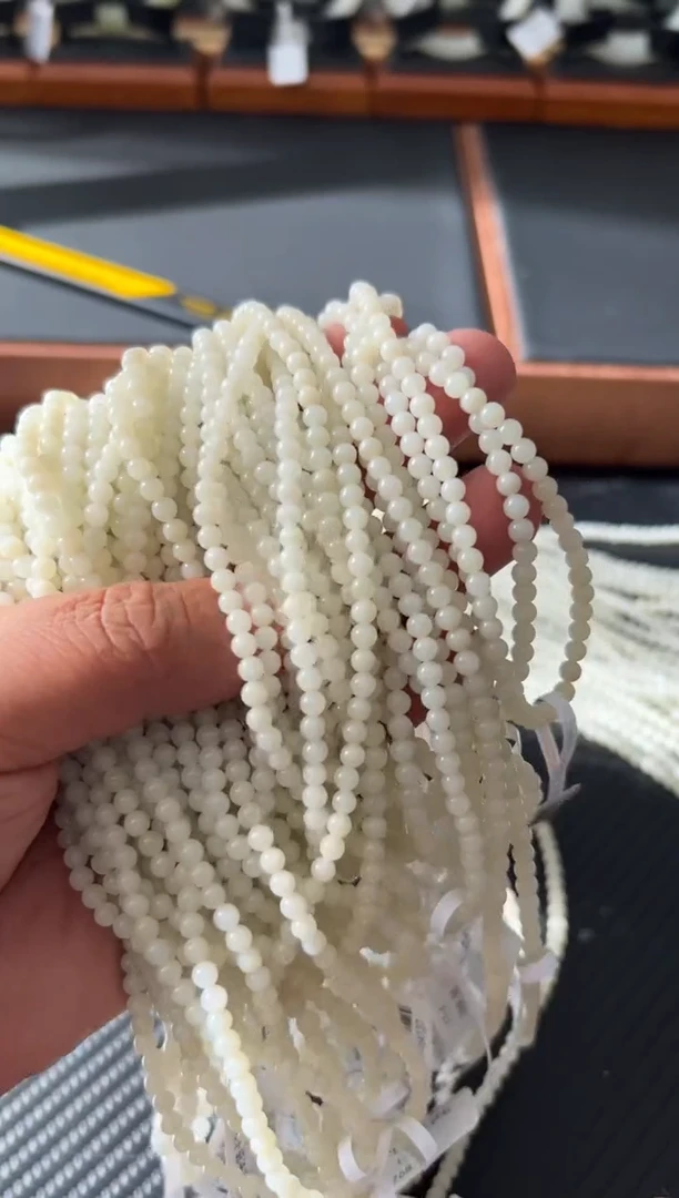 项链未镶嵌和田玉且末微色差米达卡4多样性发货拍一发一L