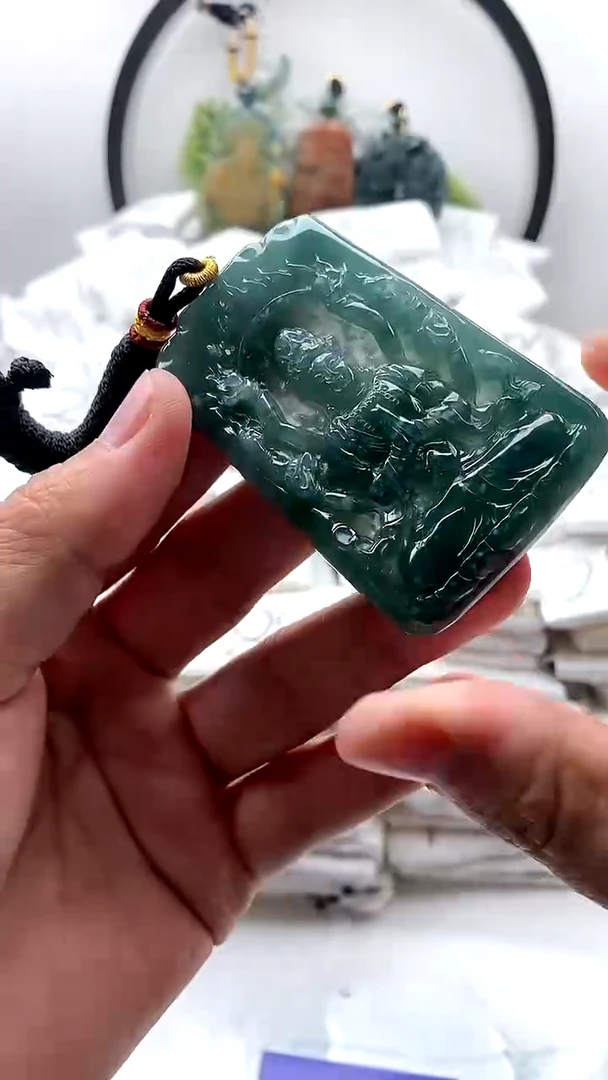 【闪购商品】翡翠颈饰未镶嵌千手观音【品质一般介意慎拍】