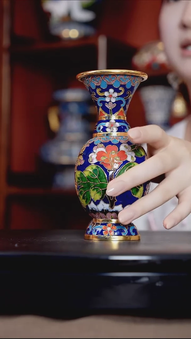 景泰蓝     花觚