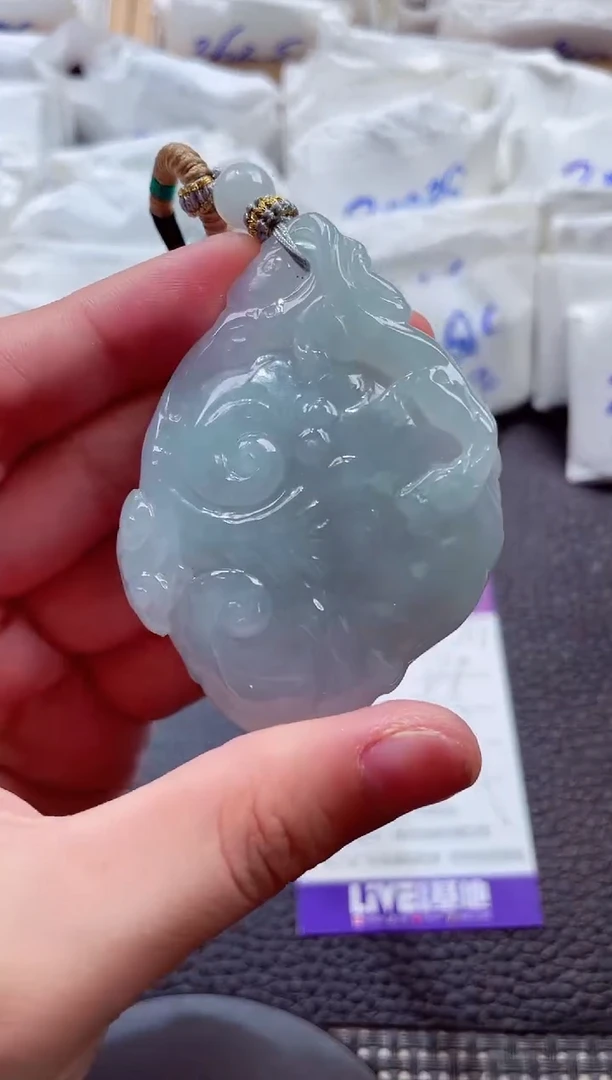 颈饰未镶嵌翡翠00003097