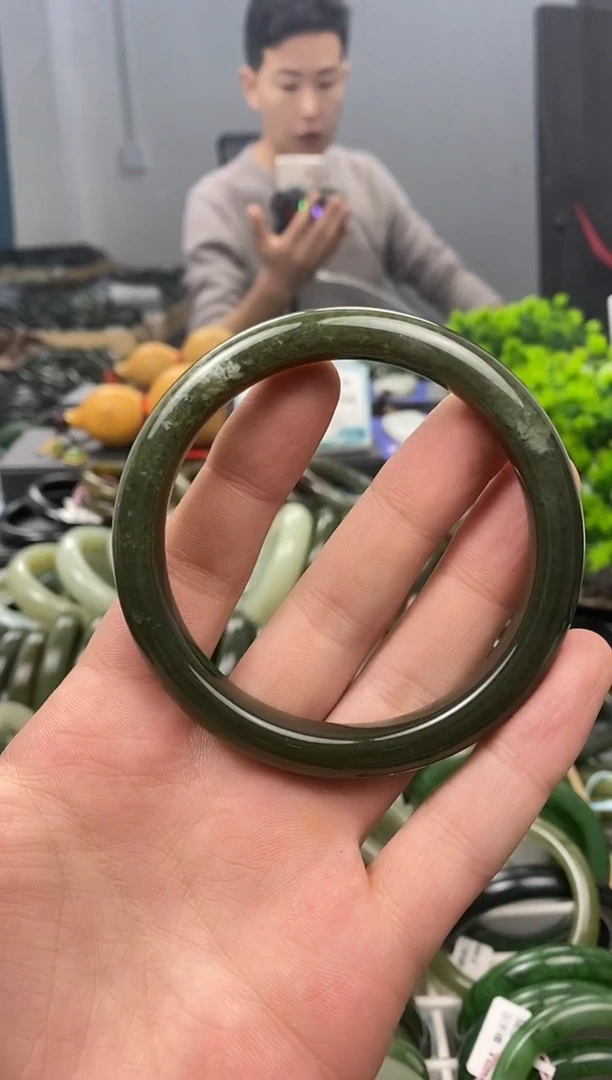 未镶嵌手镯和田玉62.3