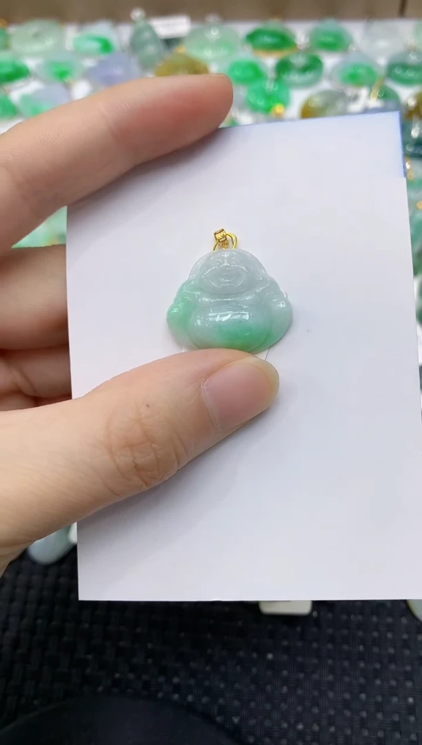 翡翠18K金镶嵌颈饰1111111111