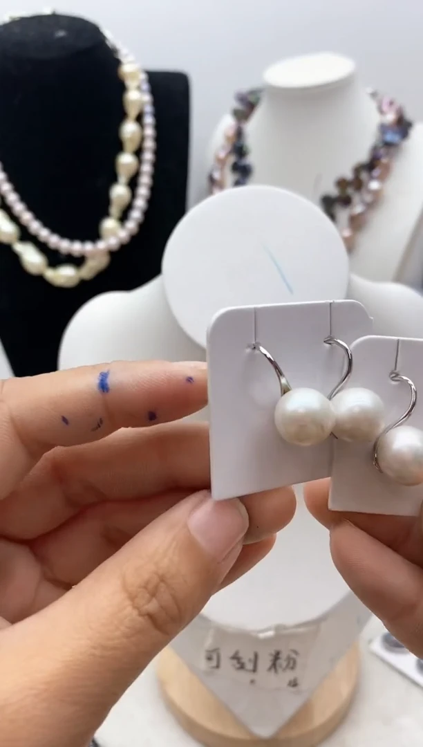 【闪购商品】淡水珍珠颈饰钛钢79