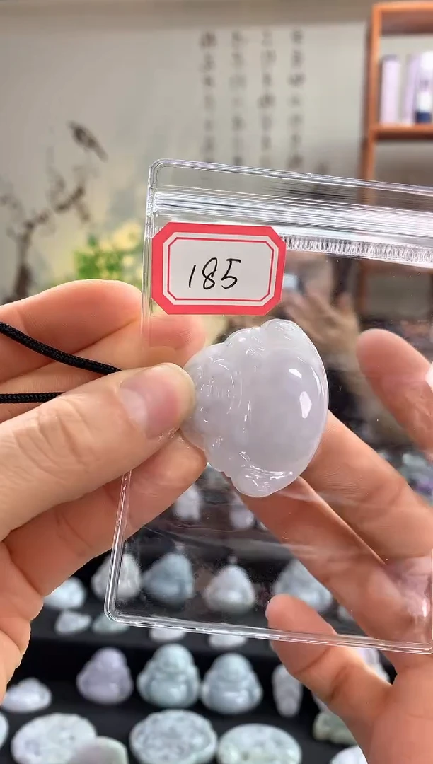 【闪购商品】翡翠颈饰未镶嵌佛公185