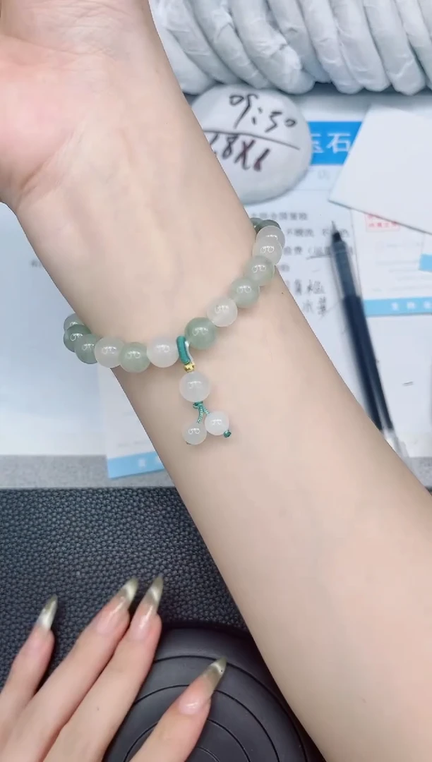 石英质玉手镯未镶嵌手串