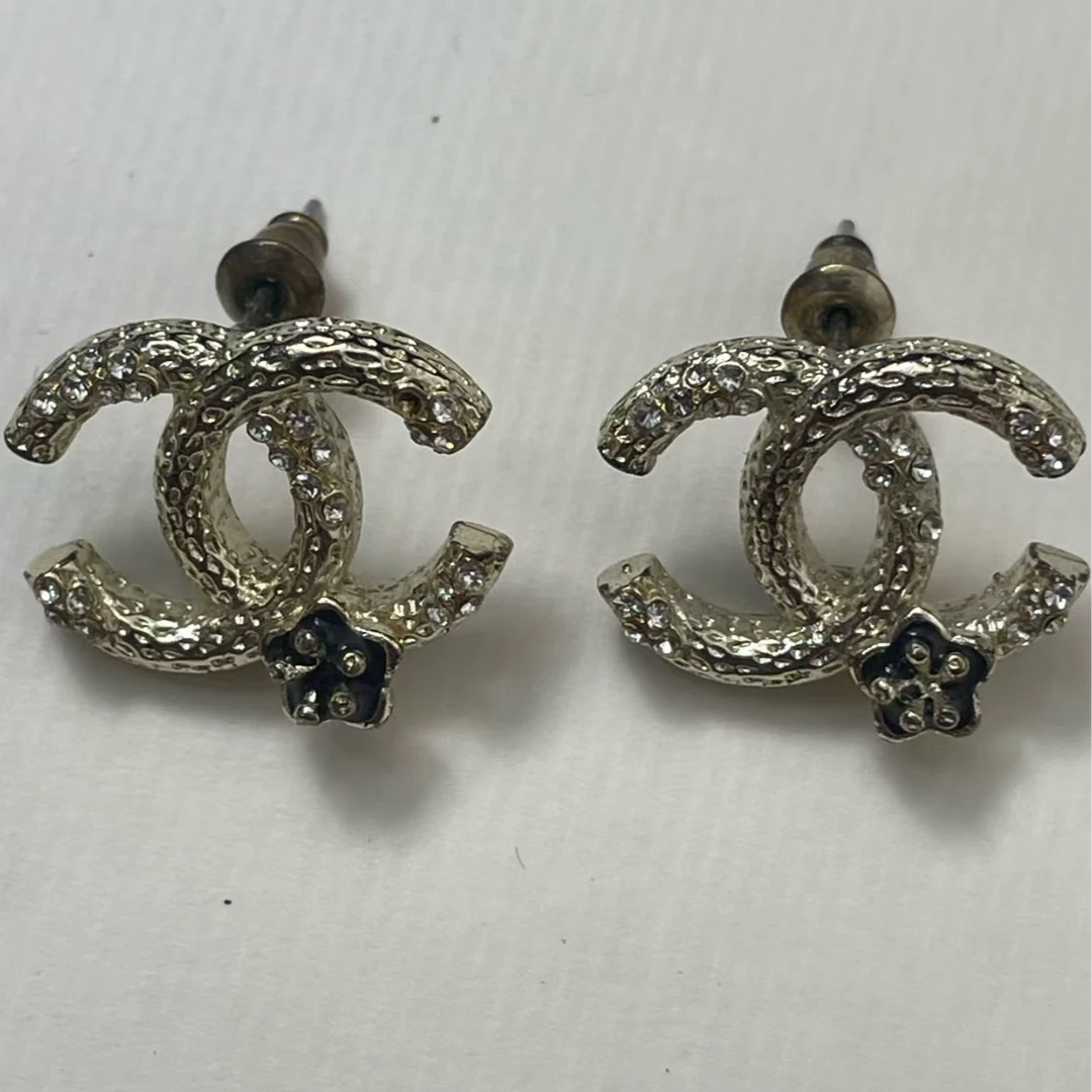 95新 Chanel/香奈儿 CHANEL香奈儿 双C山茶花 耳钉 14V/dd802