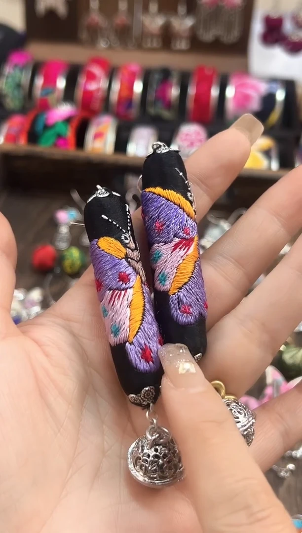 【闪购商品】织绣民族风老绣饰品374