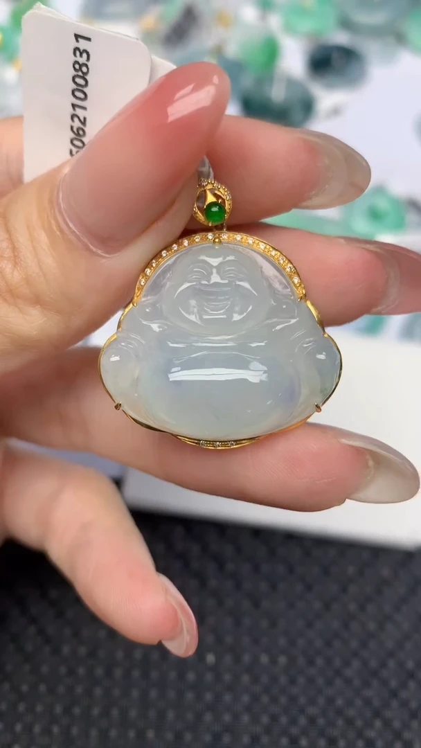 翡翠18K金镶嵌颈饰天然翡翠a货
