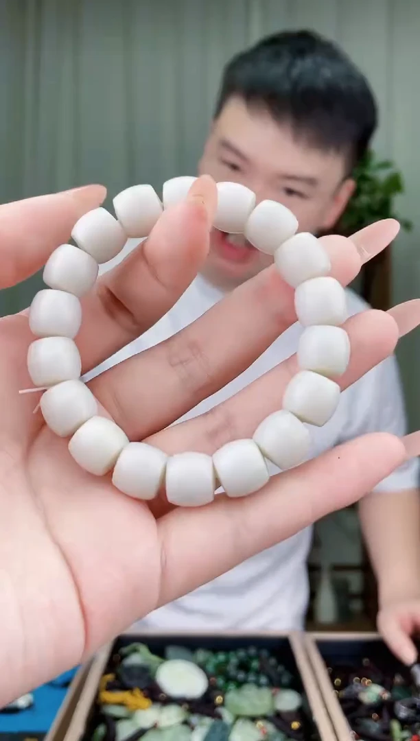 未镶嵌和田玉挂件拍一发一，多样性发货！