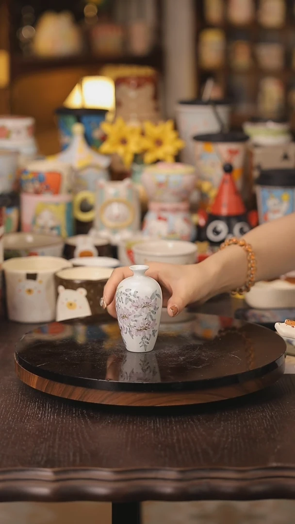 摆件景德镇釉下彩绘设计师款式陶瓷