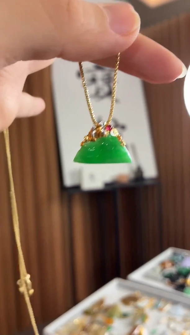吊坠(不含链)18K金镶嵌翡翠吊坠