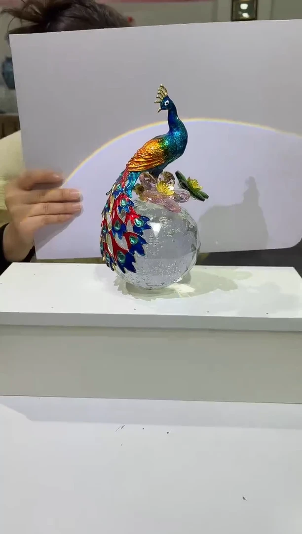 有机玻璃老板娘高顿摆件孤品孔雀