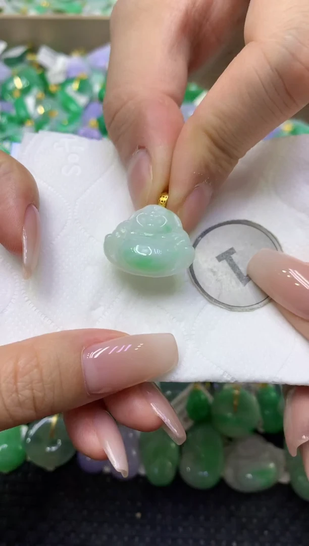 颈饰未镶嵌翡翠天然缅甸翡翠A货