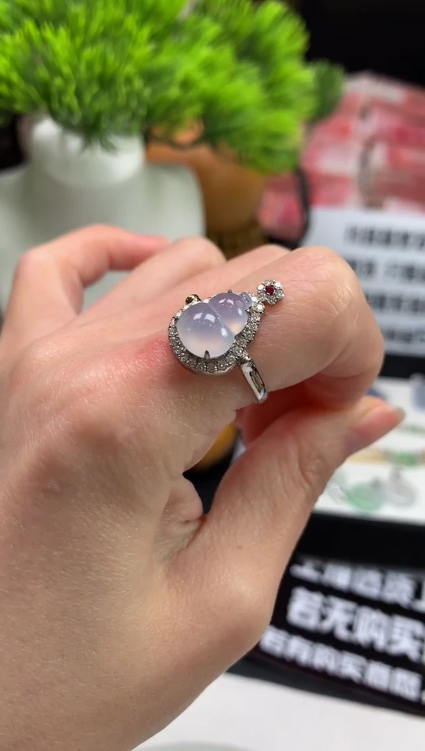 18K金镶嵌戒指翡翠姣*---125541