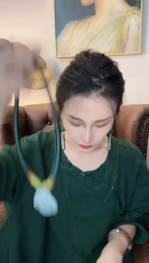 翡翠未镶嵌颈饰羽***嘛翡翠072
