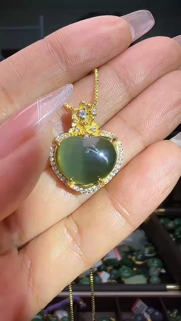 颈饰银S925镶嵌和田玉（多样性发货.发其一)12.25.82